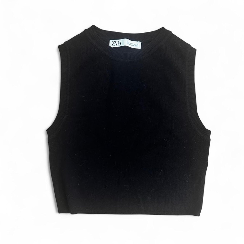 Zara black cropped knit vest top Size M